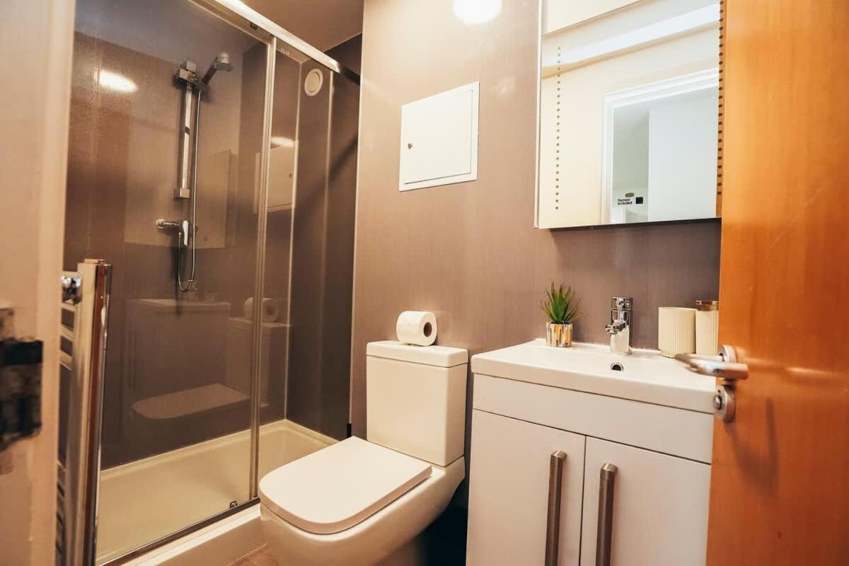 2Br City Centre Apt, Self Check In, Wifi, By Derbnb Sheffield Zewnętrze zdjęcie