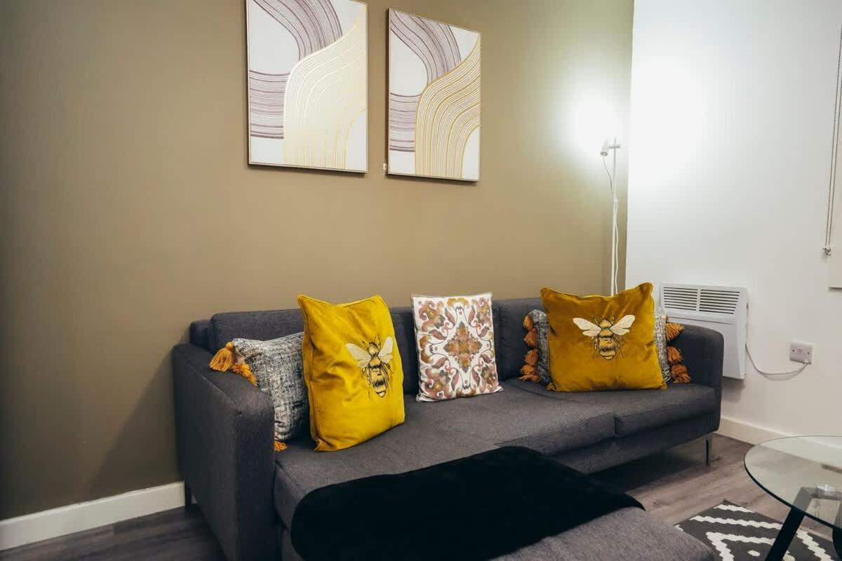 2Br City Centre Apt, Self Check In, Wifi, By Derbnb Sheffield Zewnętrze zdjęcie