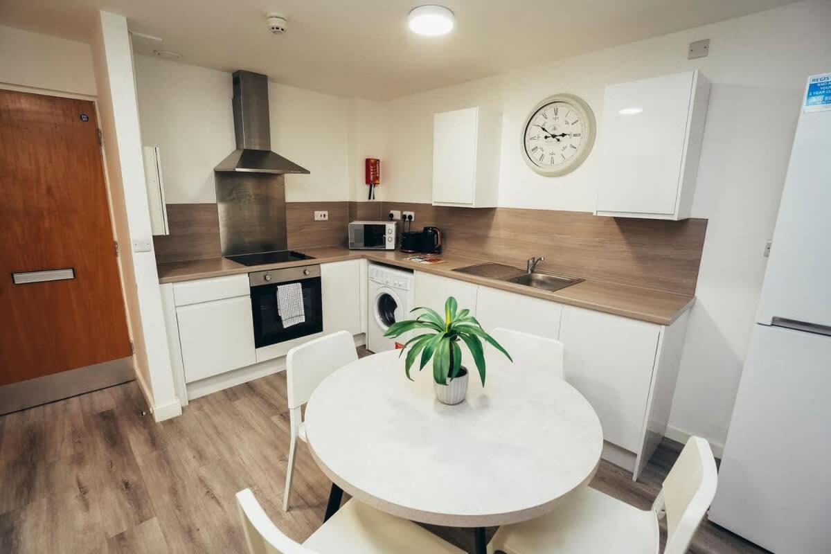 2Br City Centre Apt, Self Check In, Wifi, By Derbnb Sheffield Zewnętrze zdjęcie